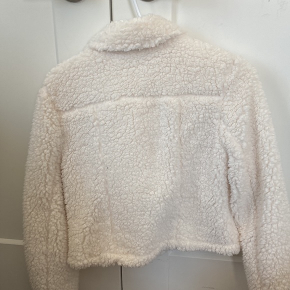 Fuzzy zip up coat - Picture 4 of 12